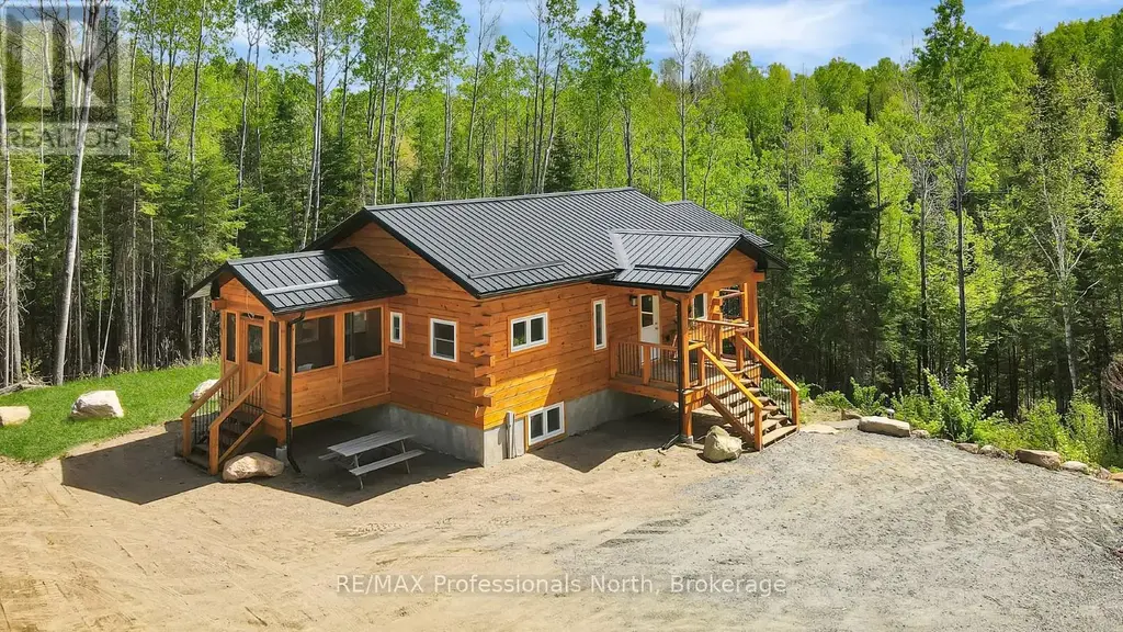 6587 Elephant Lake Road, Dysart et al (Harcourt)